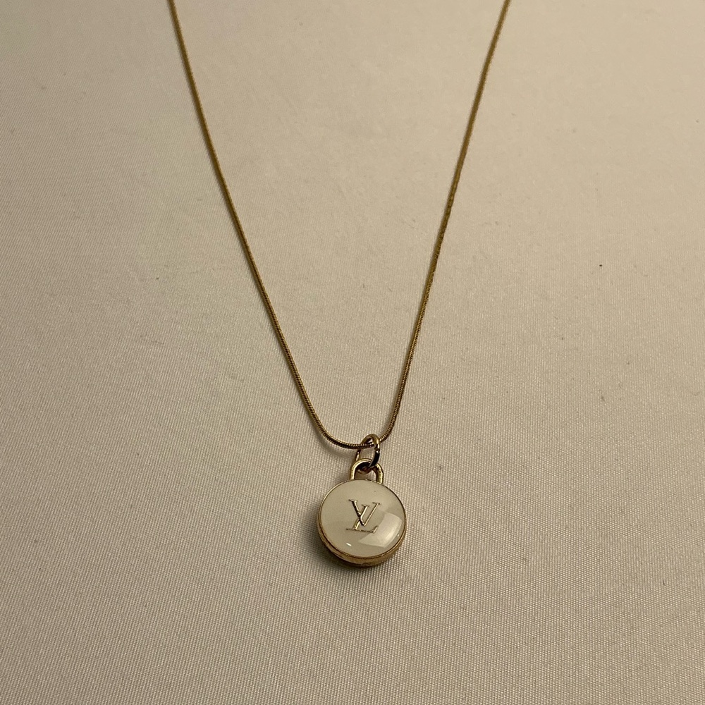 Louis Vuitton Gold and White Pendant Gold Necklace - Picture 2 of 5